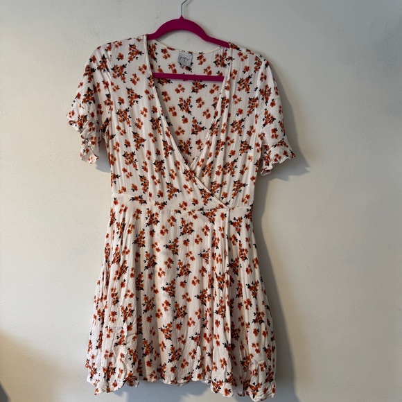 Princess Polly Dresses & Skirts - Polly Floral Mini Dress - Size 12